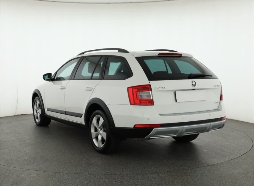 Škoda Octavia Scout, 2015