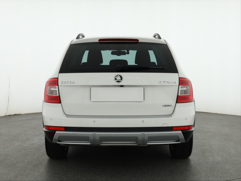 Škoda Octavia Scout, 2015