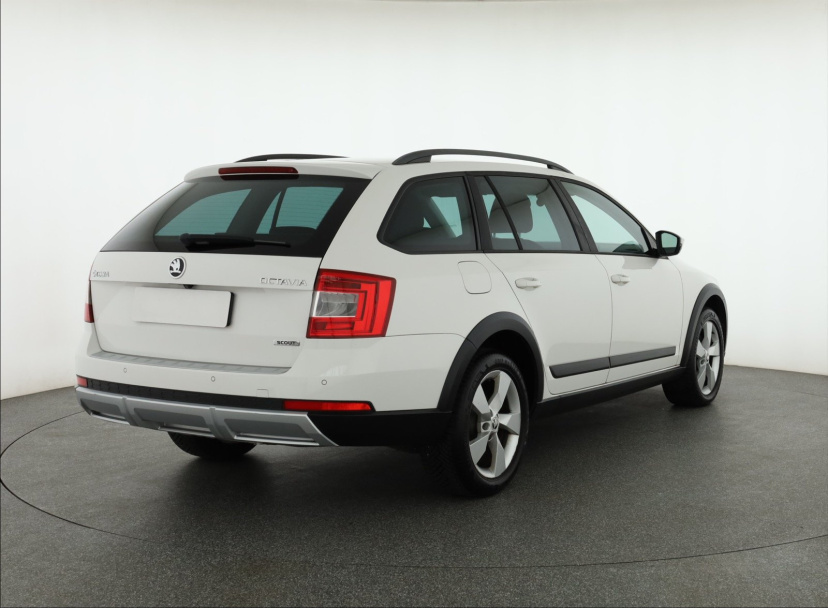 Škoda Octavia Scout, 2015