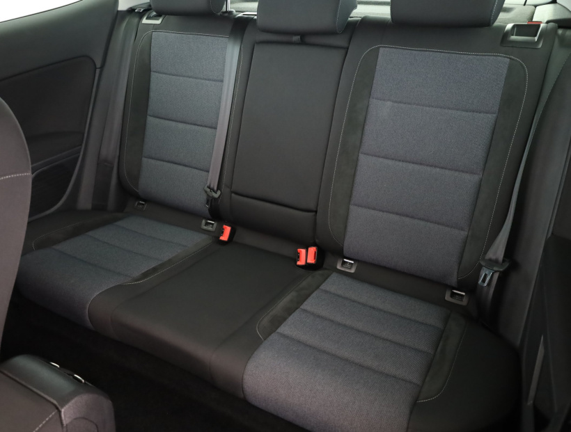 Volkswagen Golf, 2012