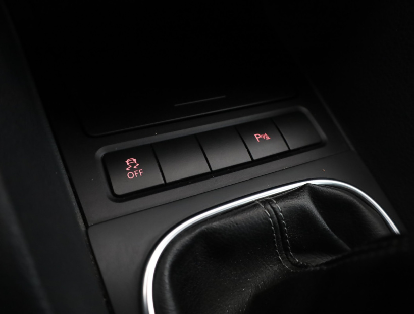 Volkswagen Golf, 2012