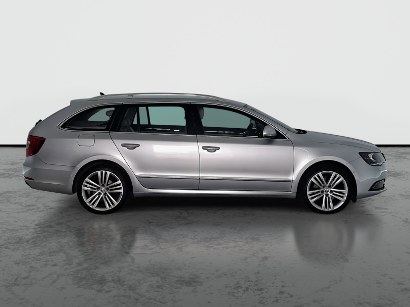 Škoda Superb, 2015
