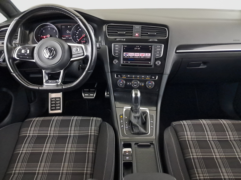 Volkswagen Golf, 2016