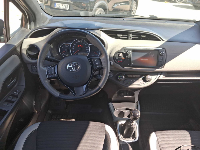 Toyota Yaris, 2016