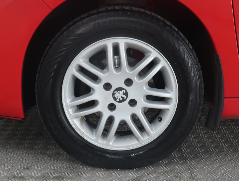 Peugeot 207, 2009