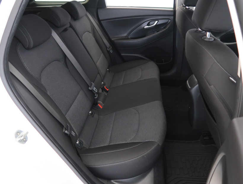 Hyundai i30, 2022