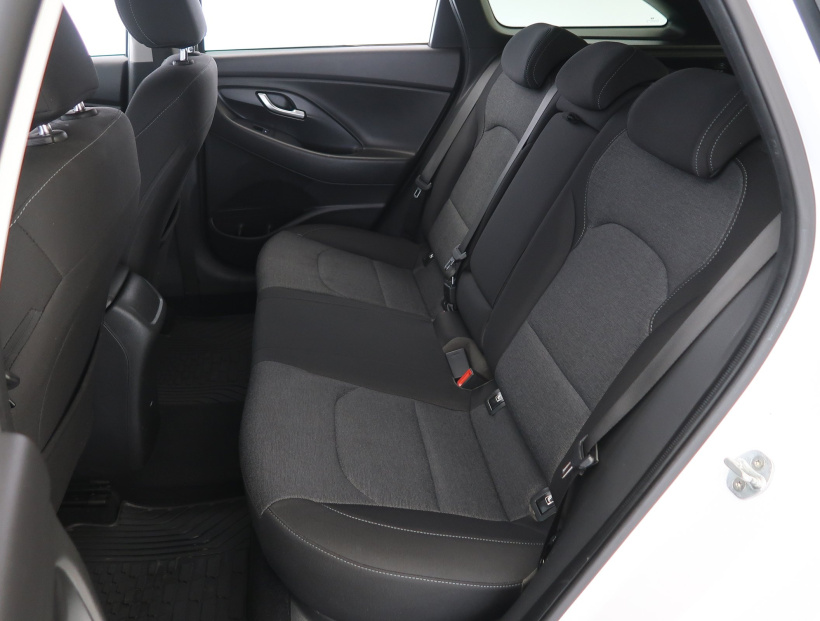 Hyundai i30, 2022