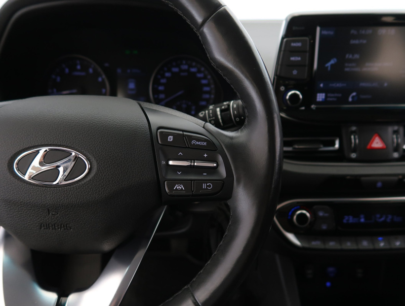 Hyundai i30, 2022