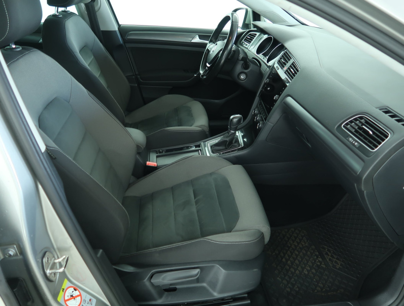 Volkswagen Golf, 2017