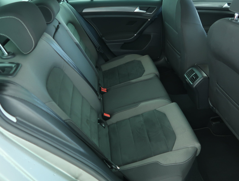 Volkswagen Golf, 2017