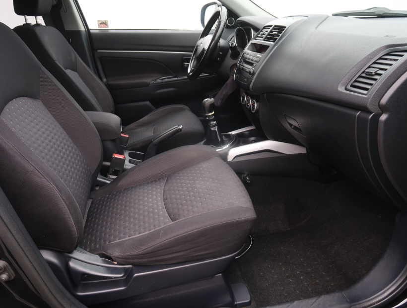 Mitsubishi ASX, 2011