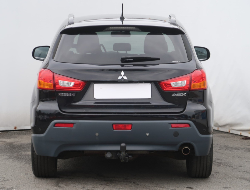 Mitsubishi ASX, 2011