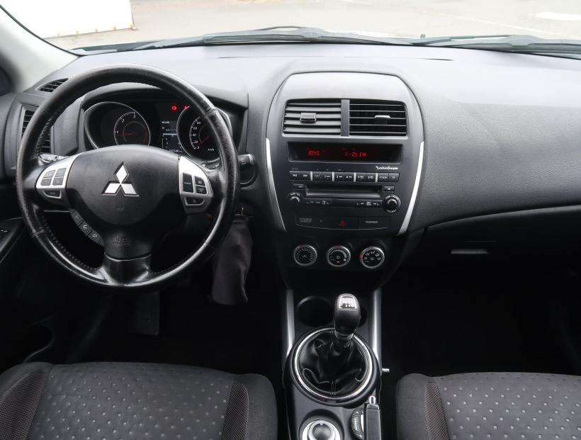 Mitsubishi ASX, 2011