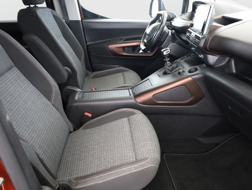 Peugeot Rifter, 2020