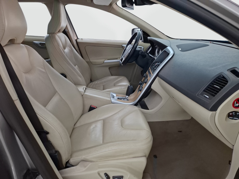 Volvo XC60, 2011