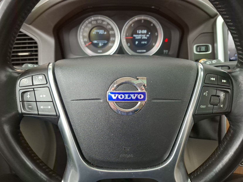 Volvo XC60, 2011