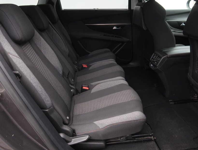 Peugeot 5008, 2020