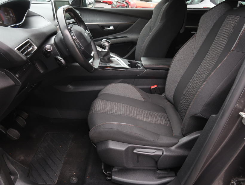 Peugeot 5008, 2020