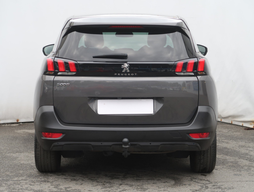 Peugeot 5008, 2020