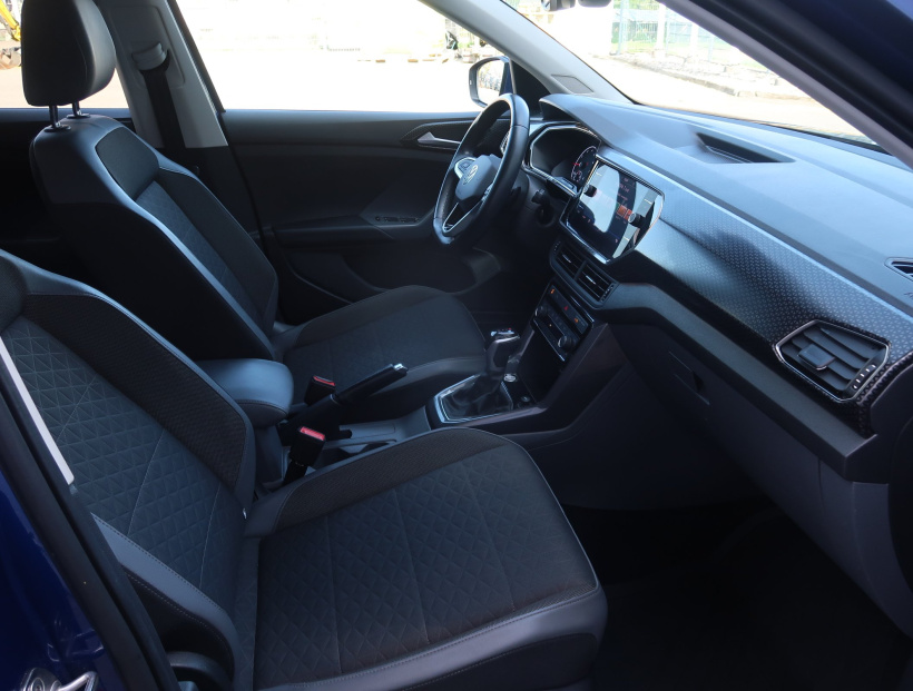 Volkswagen T-Cross, 2020