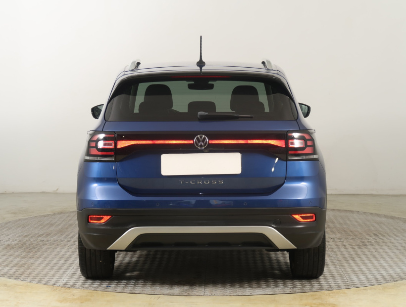 Volkswagen T-Cross, 2020