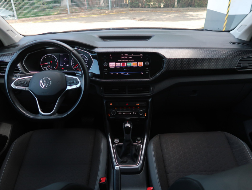 Volkswagen T-Cross, 2020