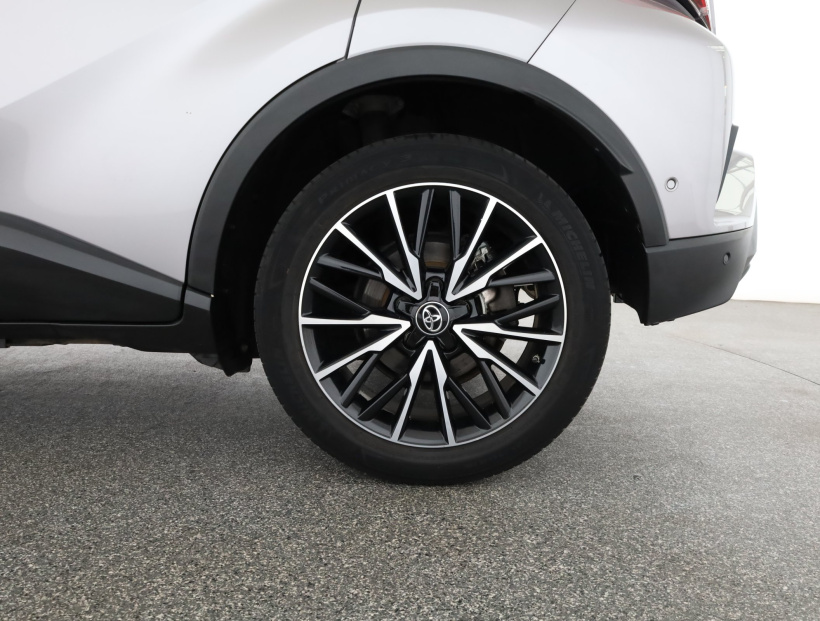 Toyota C-HR, 2018
