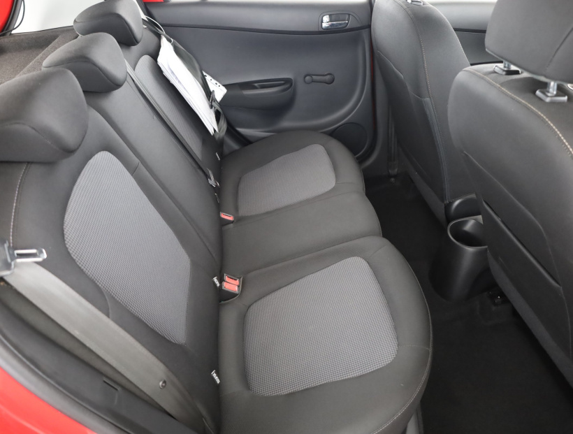 Hyundai i20, 2012