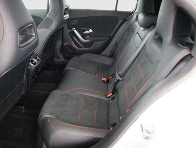 Mercedes-Benz A - 2024