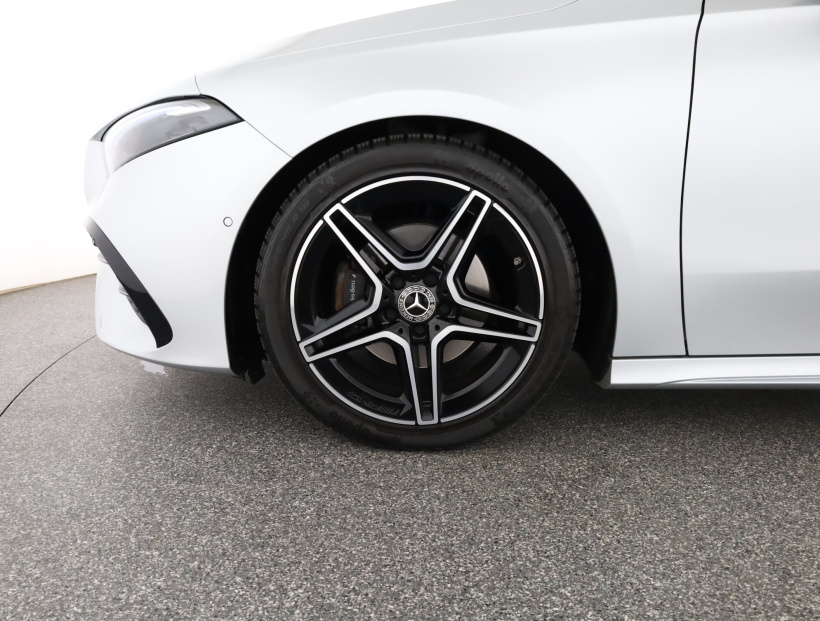 Mercedes-Benz A, 2024