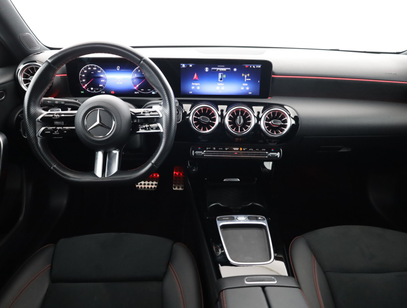 Mercedes-Benz A, 2024