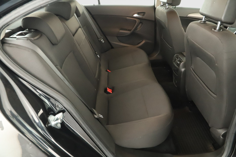 Opel Insignia, 2010