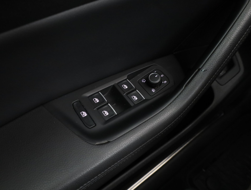 Volkswagen Passat, 2018