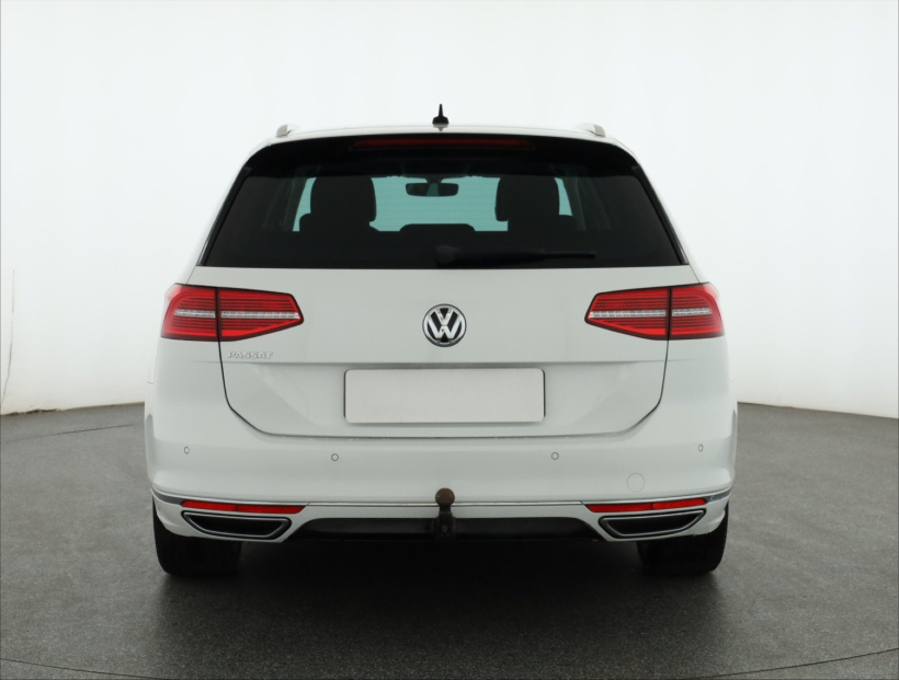 Volkswagen Passat, 2018