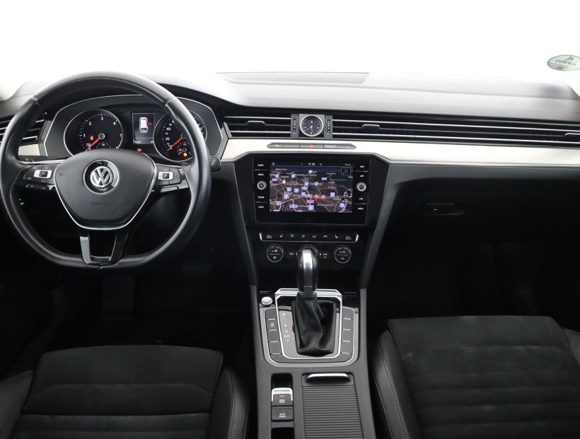 Volkswagen Passat, 2018