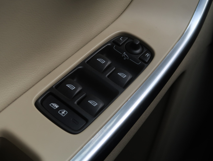 Volvo XC60, 2016