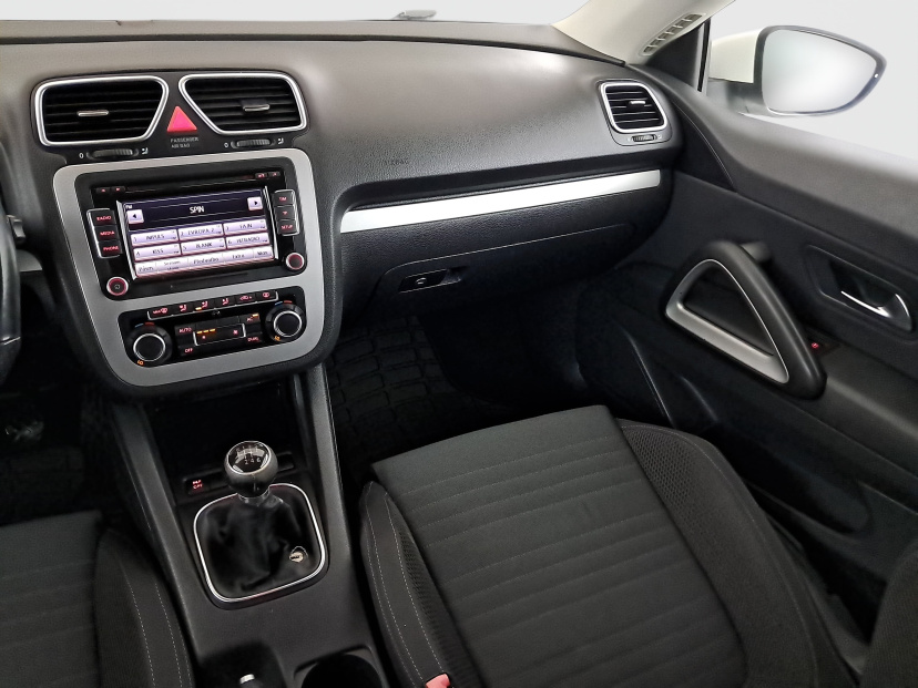 Volkswagen Scirocco, 2010