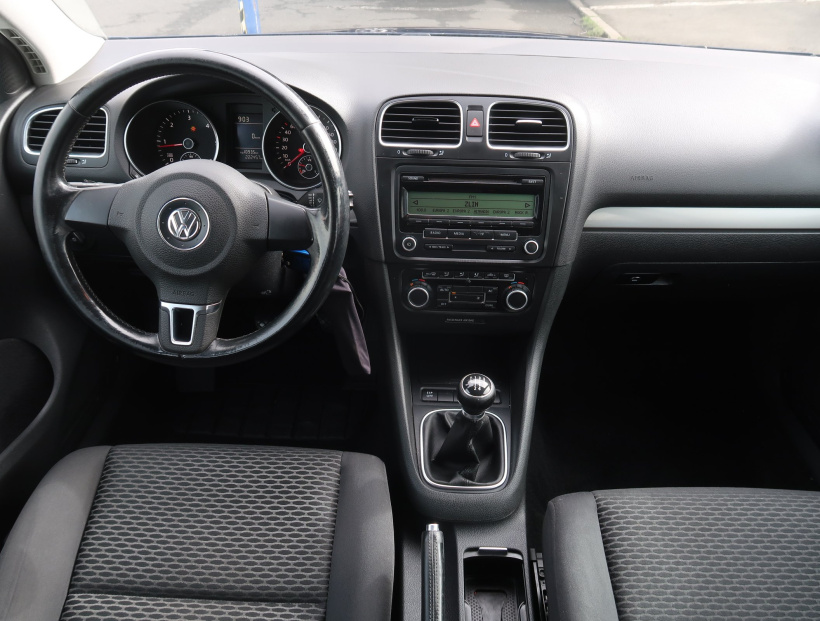 Volkswagen Golf, 2010