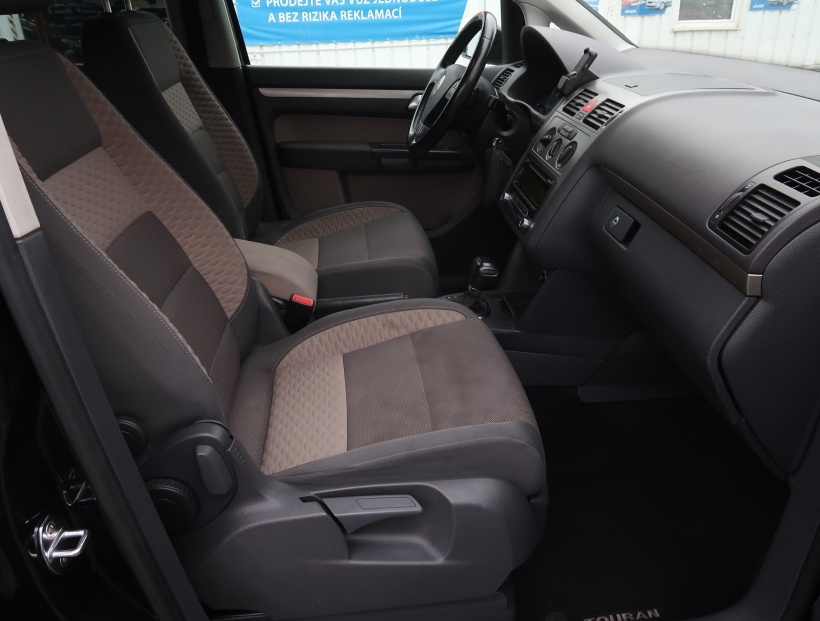 Volkswagen Touran, 2008