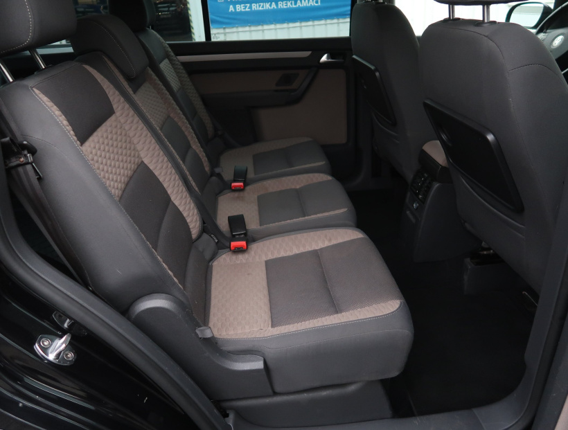 Volkswagen Touran, 2008