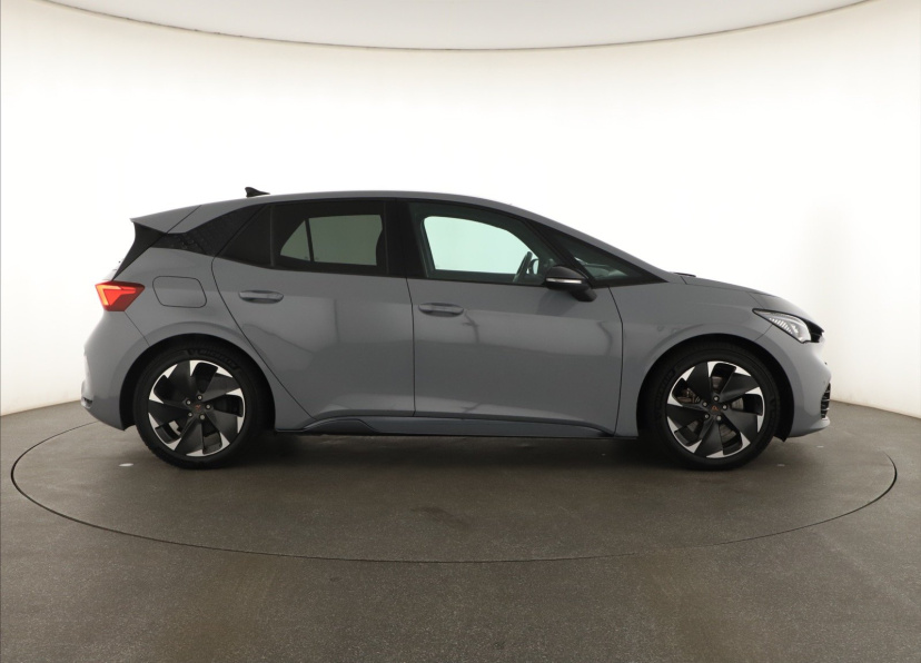 Cupra Born, 2022