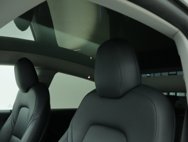 Tesla Model Y - 2021