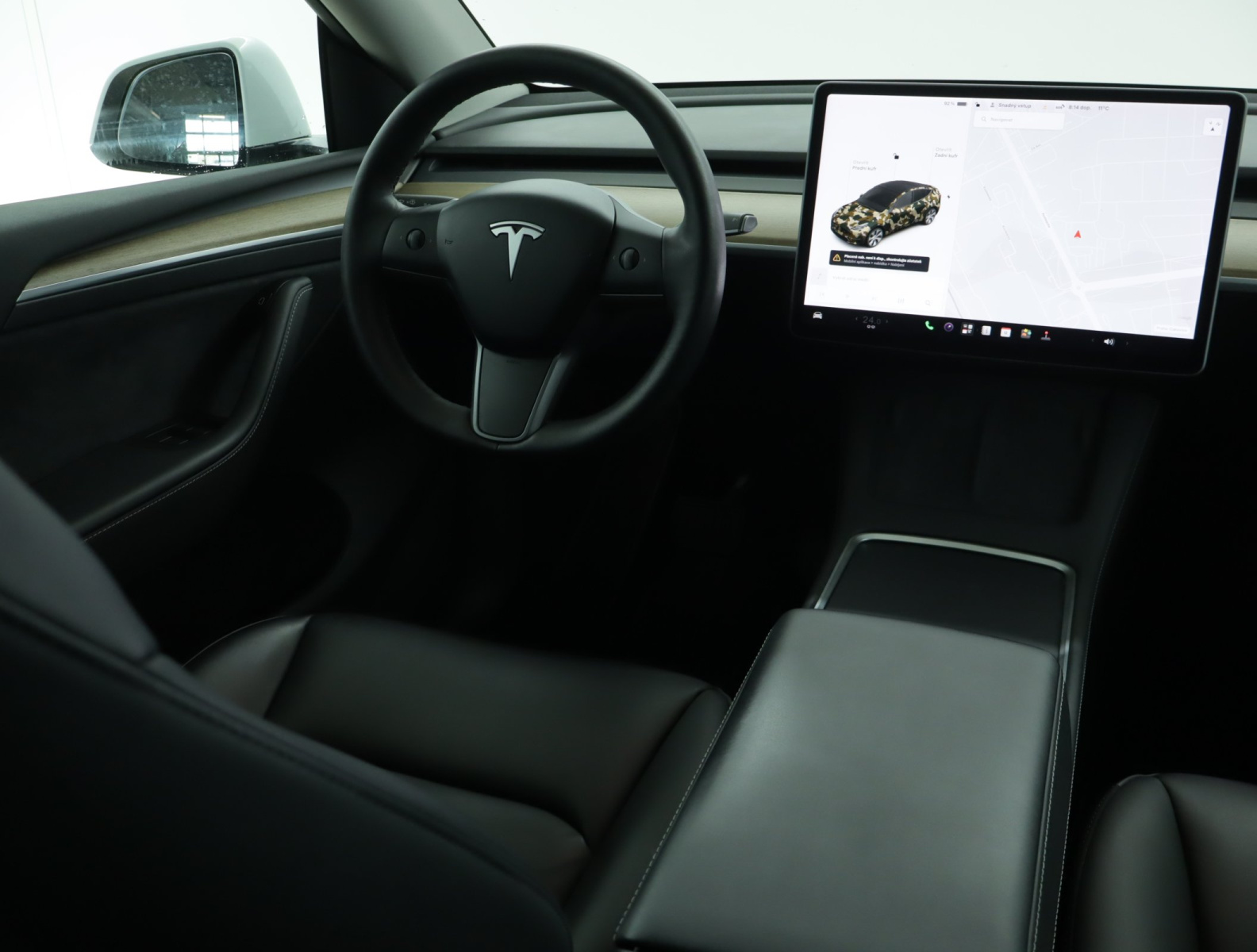 Tesla Model Y Long Range AWD – fotografie 9
