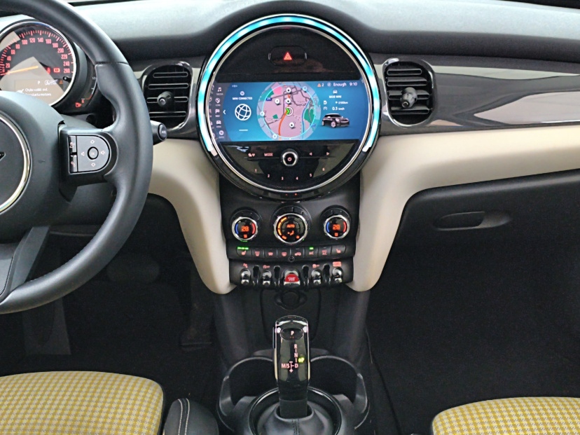 MINI 5-door, 2022