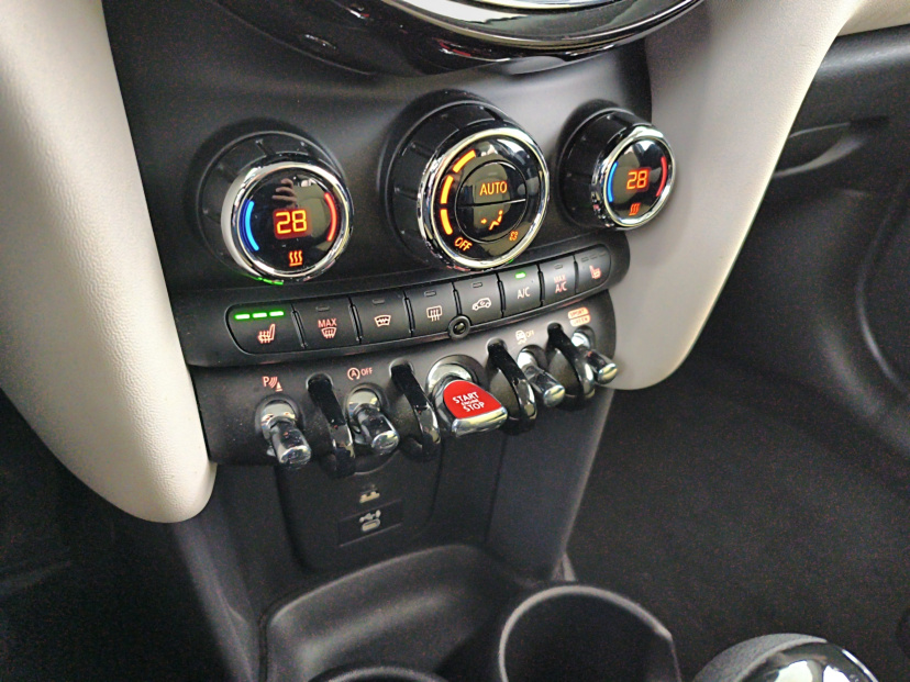 MINI 5-door, 2022