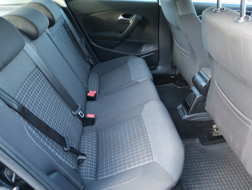 Volkswagen Polo, 2015
