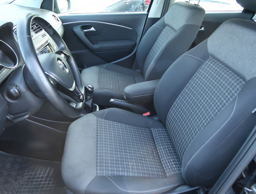 Volkswagen Polo, 2015