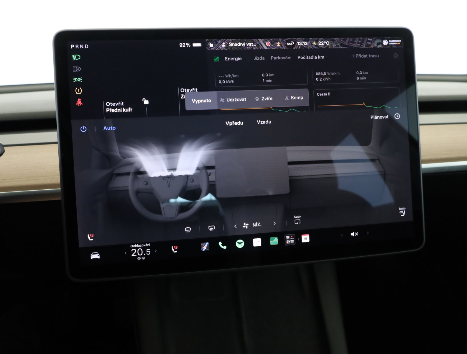 Tesla Model 3 Long Range AWD – fotografie 16