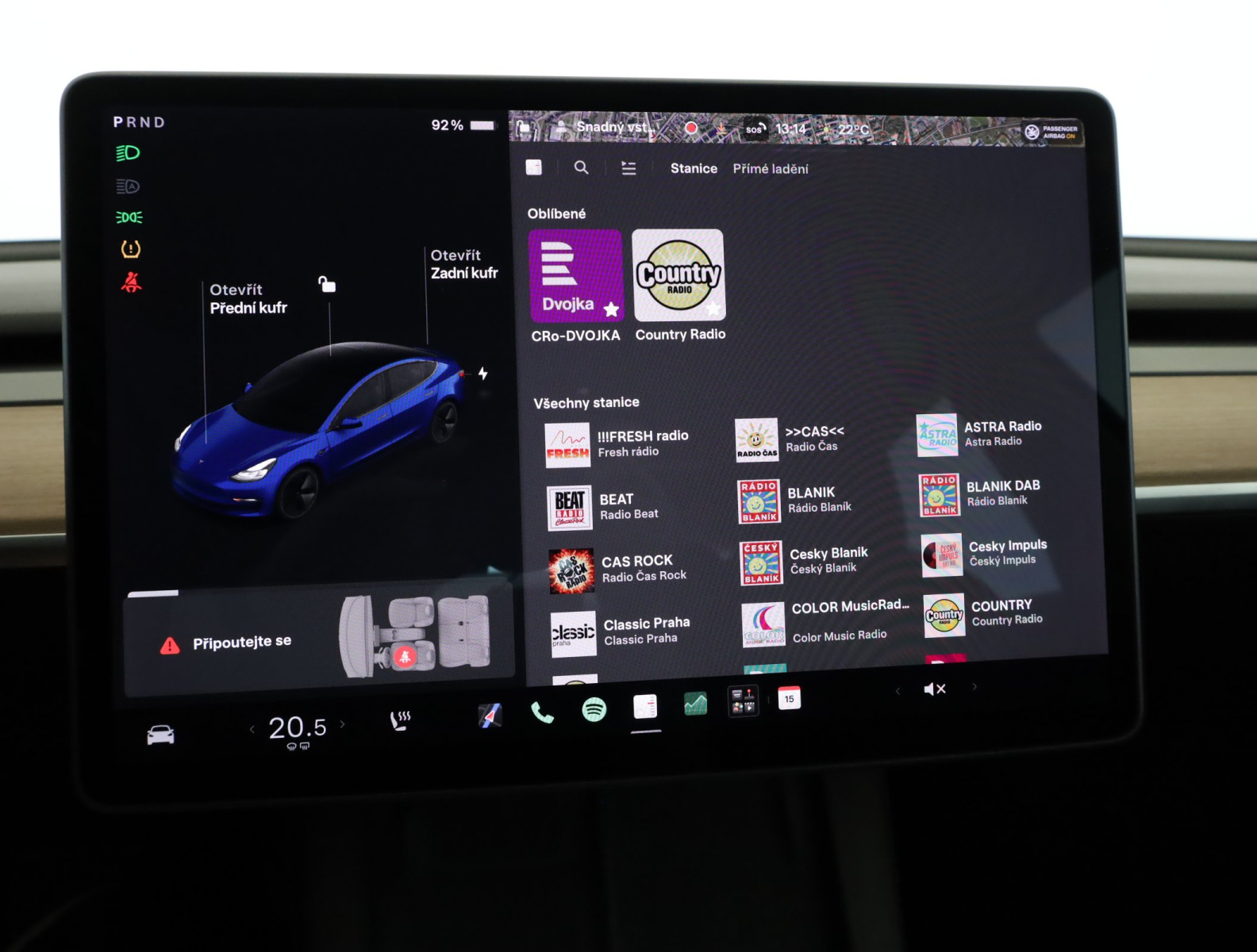 Tesla Model 3 Long Range AWD – fotografie 23