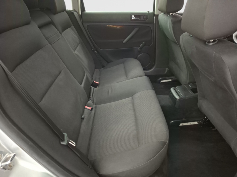 Volkswagen Passat, 2001
